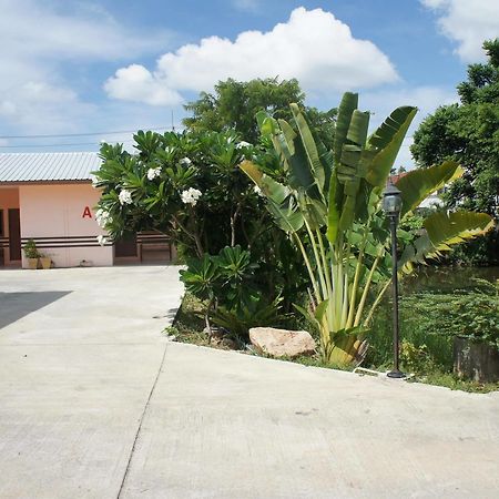 Kantana Apartment Hat Yai Esterno foto