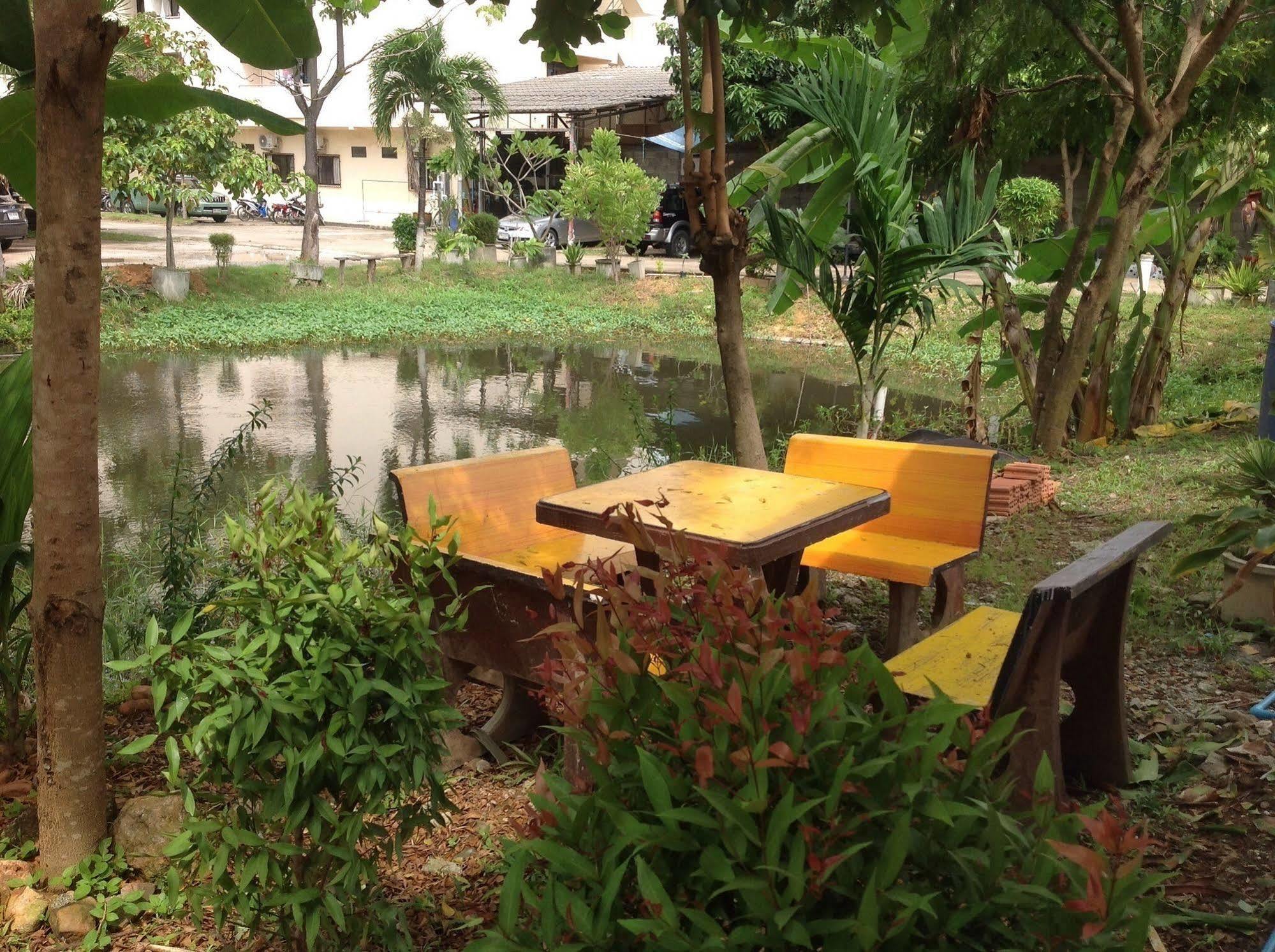 Kantana Apartment Hat Yai Esterno foto